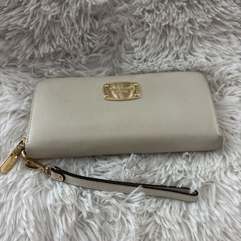 Michael Kors Beige Leather Wristlet